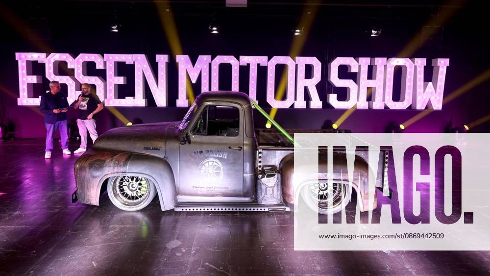 Ford F-100 Restomod zur Essen Motor Show am 14. Okotber 2026 in der Messe Essen in Essen-Rüttenscheid. Deutschland Nordrhein-Westfalen Essen