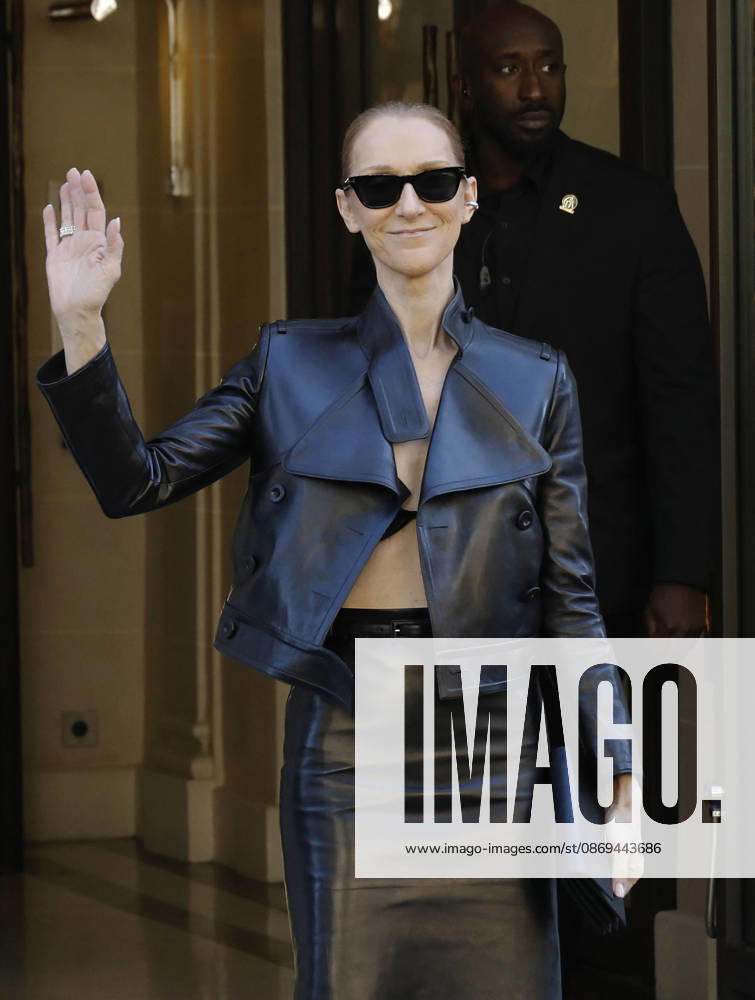 Céline Dion greets her fans as she leaves theRoyal Monceau Hotel in Paris before heading to the La Plénitude Arena at Paris La Défense to continue her concert series on October 14, 2026 Marc Ausset Lacroix Bestimage Céline Dion greets fans as she leaves the Royal Monceau Hotel in Paris before heading to the La Plénitude Arena at Paris La Défense to continue her concert series on October 14, 2026, Paris, France
