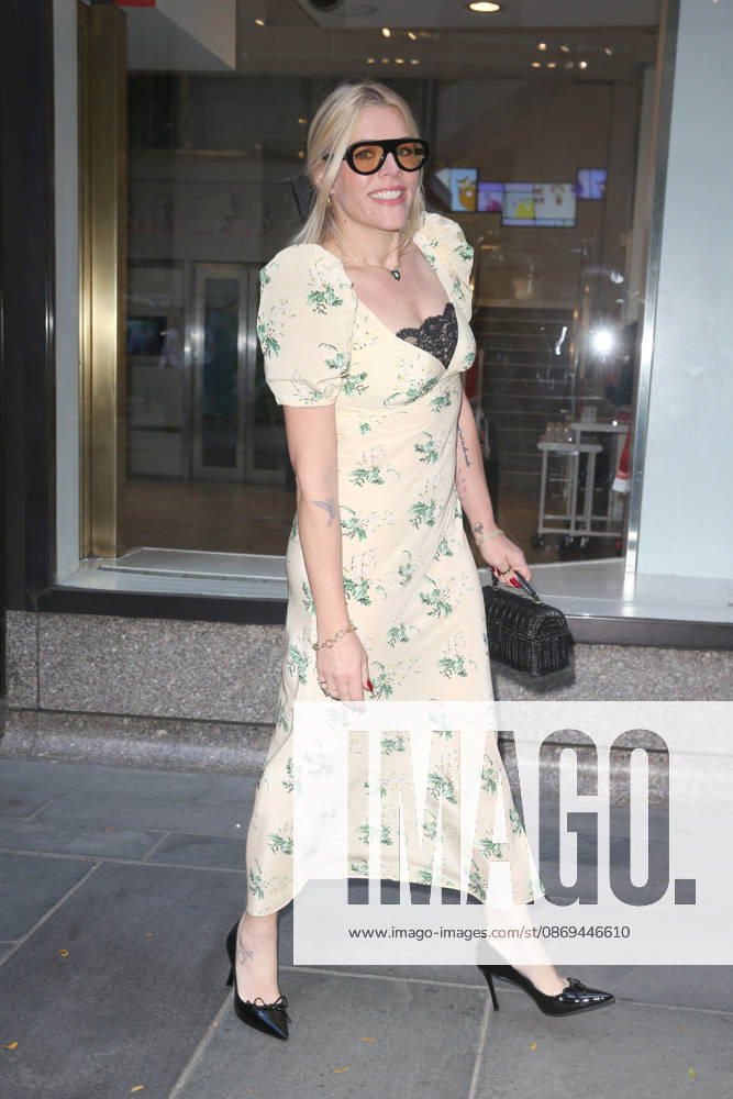 BUSY PHILIPPS at NBC Studios in New York City New York USA - ZUMAh16_ 20261014_zaf_h16_009