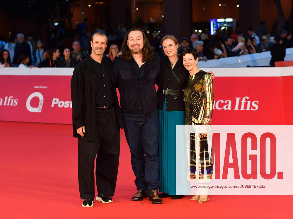 IPA89682904 - Rome, 2026 Film Festival Evening 2 Red Carpet for the film ELSINORE In the photo: Andrea Occhipinti, Gabrielle Tana, Claudia Cimmino, Simon Stone