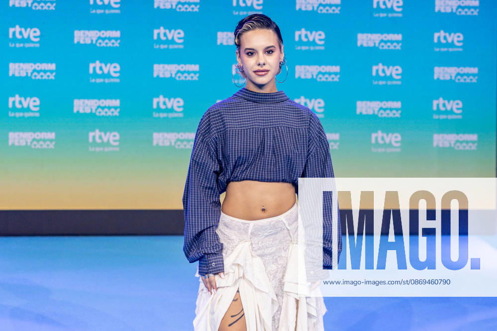 RTVE announces the artists selected to perform at Benidorm Fest 2027 Singer Rossa during the announcement of the artists who will perform at Benidorm Fest 2027, on October 14, 2026, in Madrid, Spain. The sixth edition of Benidorm Fest will be held from January 23 to 30, 2027, returning to its traditional dates on the calendar after having been moved to February for the previous edition. OCTOBER 14, 2026 BENIDORM FEST ARTISTS MUSIC SINGERS Madrid Madrid, Spain
