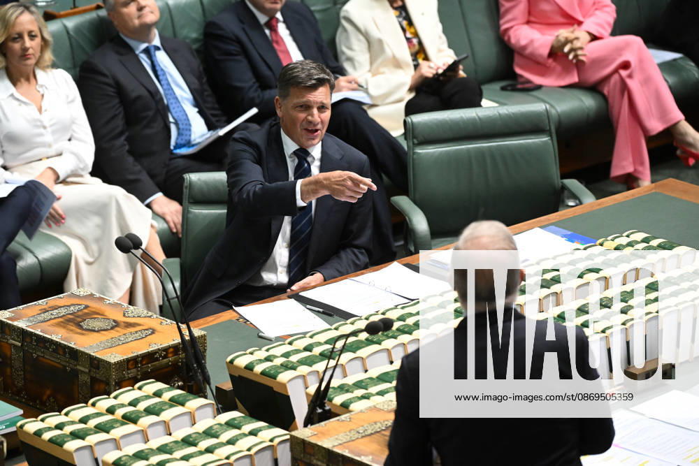 QUESTION TIME, Australian Opposition Leader Angus Taylor reacts during Question Time in the House of Representatives at Parliament House in Canberra, Thursday, October 15, 2026. ( NO ARCHIVING CANBERRA AUSTRALIAN CAPITAL TERRITORY Australia