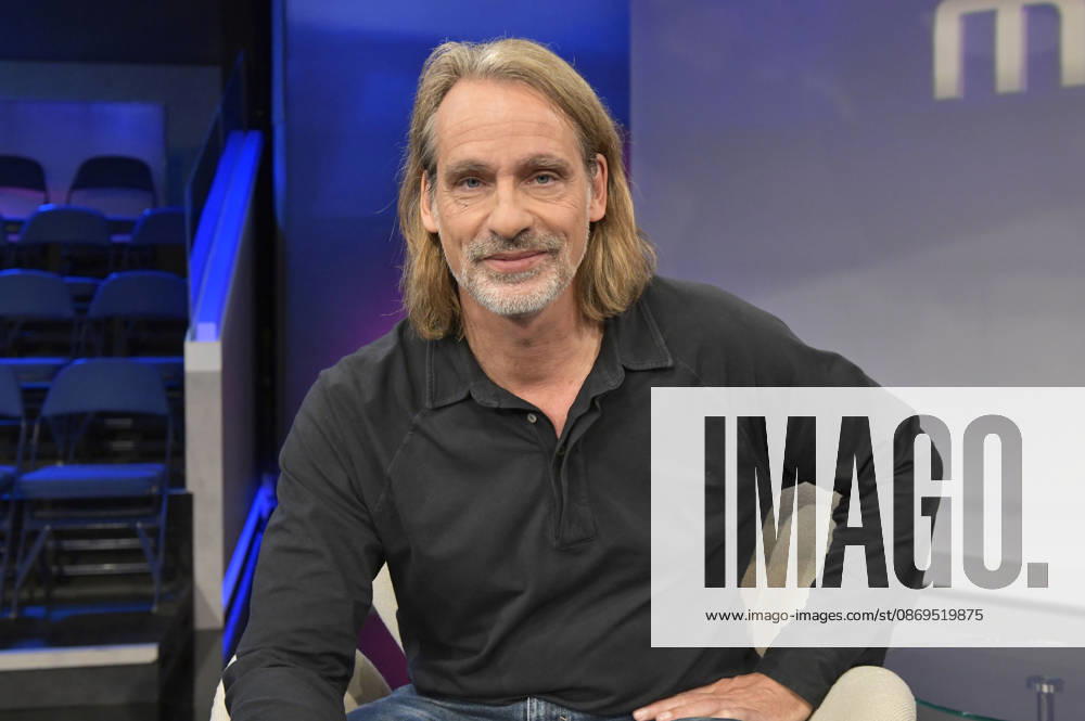 Richard David Precht in der ARD-Talkshow maischberger im Studio Berlin Adlershof. Berlin