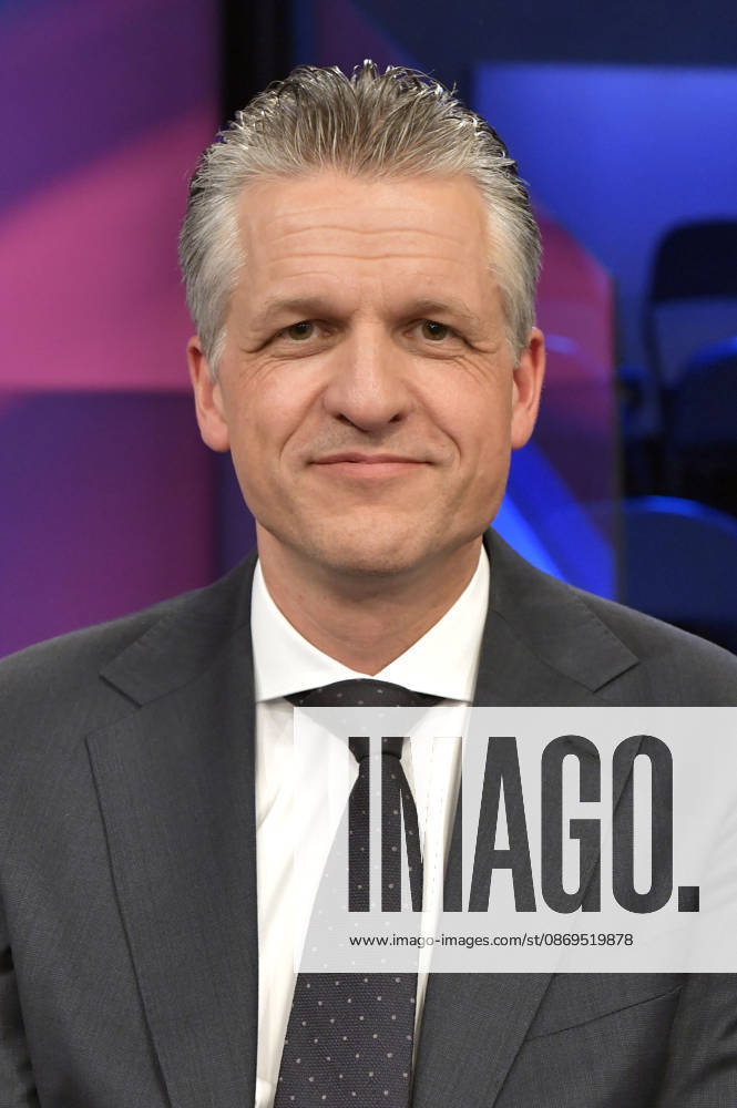 Thorsten Frei in der ARD-Talkshow maischberger im Studio Berlin Adlershof. Berlin