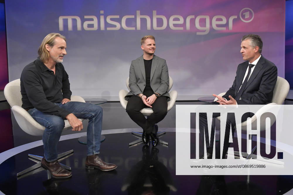 Richard David Precht, Tim Klüssendorf und Thorsten Frei in der ARD-Talkshow maischberger im Studio Berlin Adlershof. Berlin