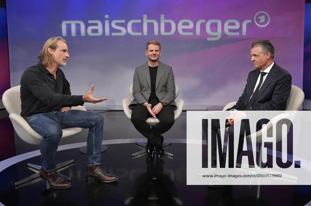 Richard David Precht, Tim Klüssendorf und Thorsten Frei in der ARD-Talkshow maischberger im Studio Berlin Adlershof. Berlin