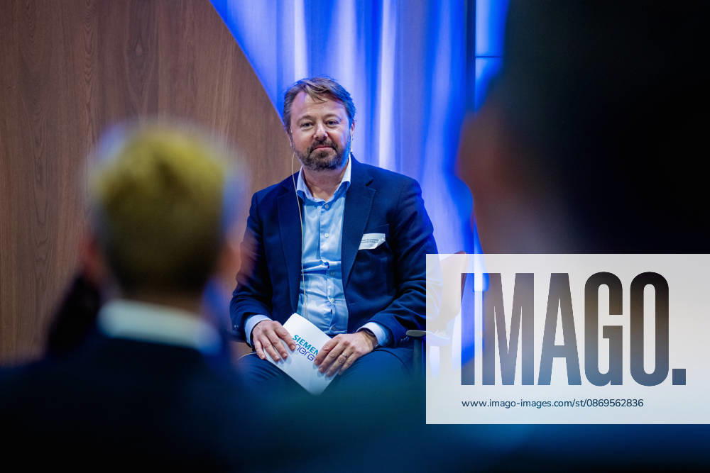 Norsk Industri Offshore sitt apne medlemsmote Oslo 20261015. Espen Bostadlokken, administrerende direktor i Siemens Energy, pa Norsk Industri Offshore sitt apne medlemsmote i Naeringslivets hus. Foto: Stian Lysberg Solum NTB Oslo Norge SKV4HV2va1k Ref:_BUSSKV4HV2va1k.jpg