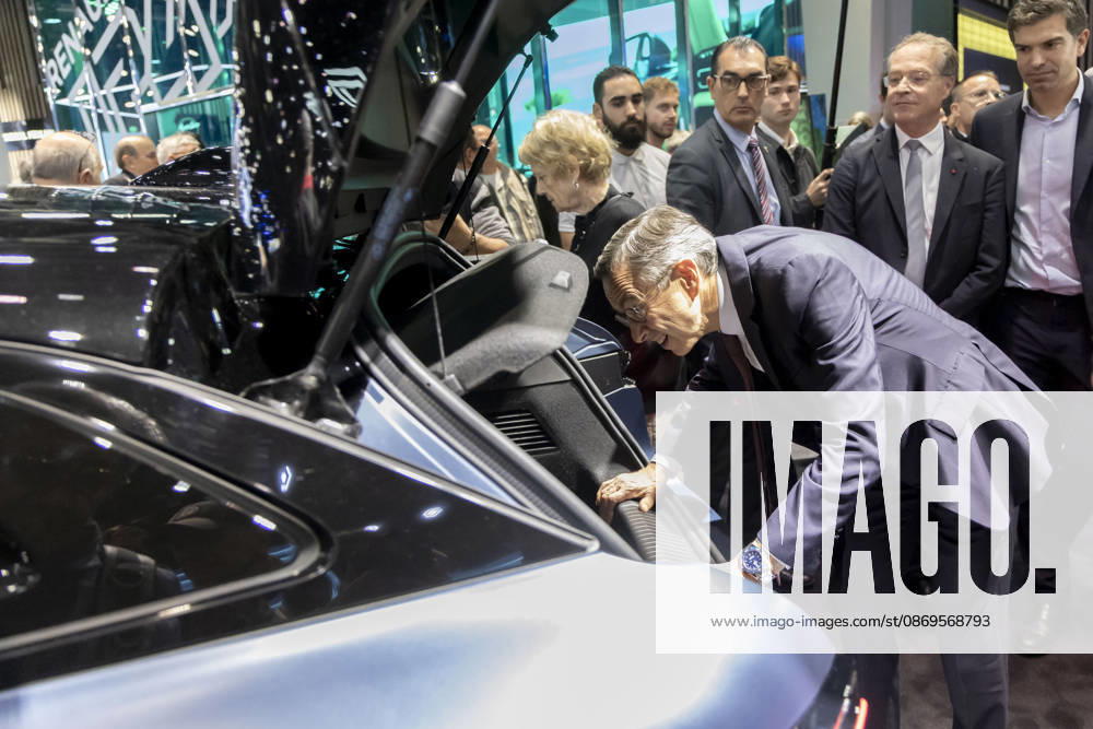 Paris, France October 15, 2026 - Paris Motor Show - Bruno Retailleau POLITIQUE, RETAILLEAU, LR, LES REPUBLICAINS, CAMPAGNE ELECTORALE, SALON DE L AUTOMOBILE, VOITURE, ECONOMIE