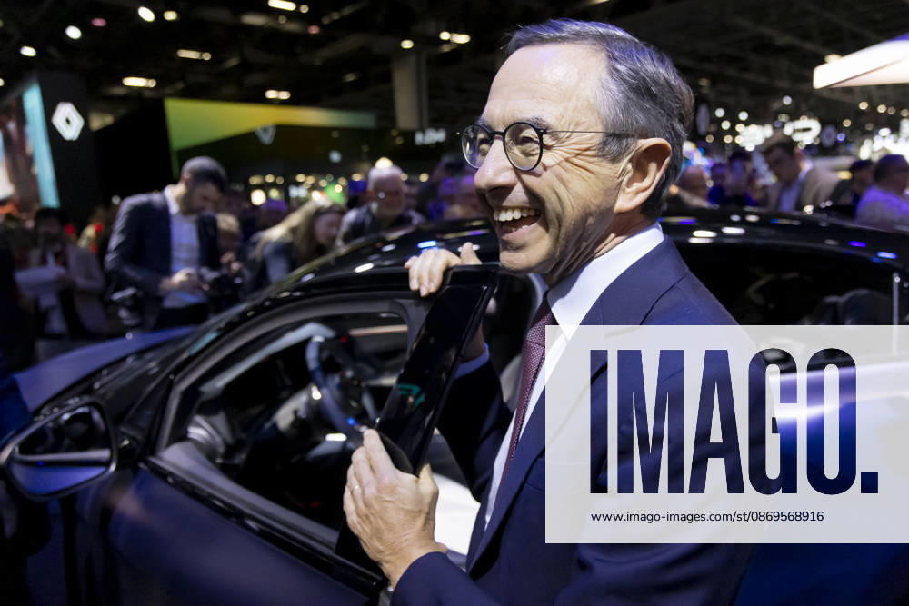 Paris, France October 15, 2026 - Paris Motor Show - Bruno Retailleau POLITIQUE, RETAILLEAU, LR, LES REPUBLICAINS, CAMPAGNE ELECTORALE, SALON DE L AUTOMOBILE, VOITURE, ECONOMIE