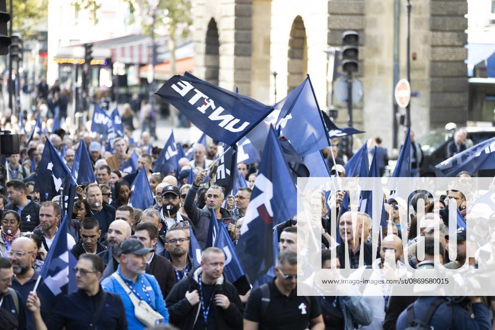 Police Officers Protest - Paris Several thousand police officers from the UN1TE police union demonstrated in Paris on October 15, 2026 to protest against their working conditions. Photos by Jérémy Paoloni ABACAPRESS.COM Paris France