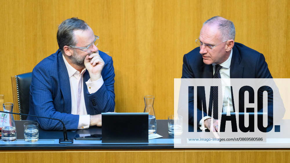 Â - Wien 15.10.2026 - 103. Sitzung des Nationalrates. Dringliche Anfrage der FPÖ verbunden mit Misstrauensantrag gegen die gesamte Regierung. PHOTO: Staatssekretär für Deregulierung Sepp Schellhorn (NEOS) und Innenminister Gerhard Karner (ÖVP) 103th sitting of the National Council. Nationalrat, Nationalratssitzung, Parlamentssitzung, Parlament, Plenum 103. Sitzung des Nationalrates