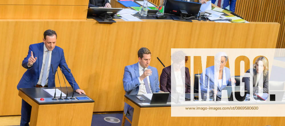 Â - Wien 15.10.2026 - 103. Sitzung des Nationalrates. Dringliche Anfrage der FPÖ verbunden mit Misstrauensantrag gegen die gesamte Regierung. PHOTO: Klubobmann der ÖVP Ernst Gödl, Sts für Digitalisierung und Extremismus sowie Regierungkoordinator Alexander Proell (ÖVP), Wirtschaftstaatssekretärin Elisabeth Zehetner (ÖVP), Justizministerin Anna Sporrer (SPÖ) und Staatssekretärin für Kunst, Kultur und Sport Michaela Schmidt (SPÖ) 103th sitting of the National Council. Nationalrat, Nationalratssitzung, Parlamentssitzung, Parlament, Plenum 103. Sitzung des Nationalrates