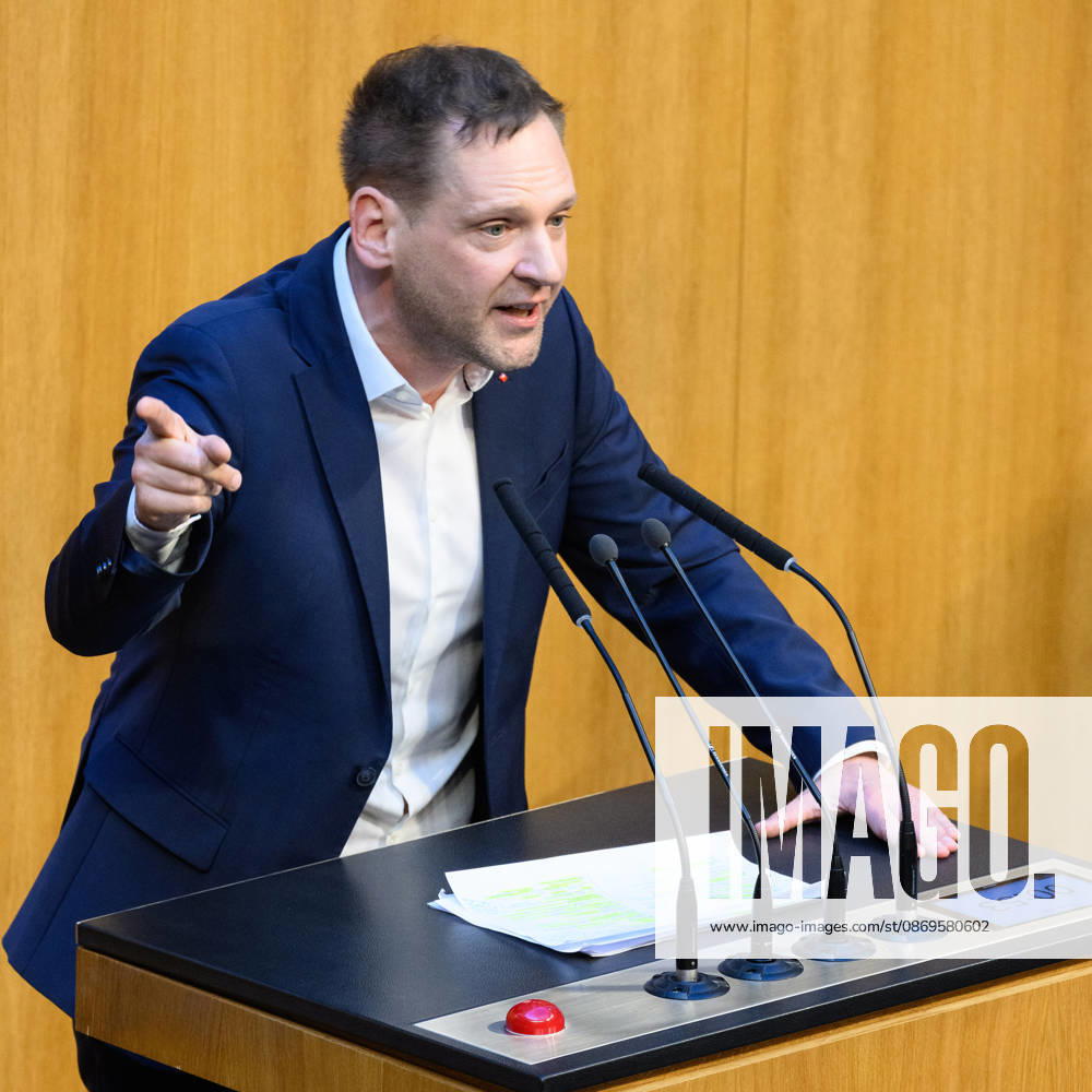 Â - Wien 15.10.2026 - 103. Sitzung des Nationalrates. Dringliche Anfrage der FPÖ verbunden mit Misstrauensantrag gegen die gesamte Regierung. PHOTO: geschäftsführender Vorsitzender der SPÖ Philip Kucher 103th sitting of the National Council. Nationalrat, Nationalratssitzung, Parlamentssitzung, Parlament, Plenum 103. Sitzung des Nationalrates