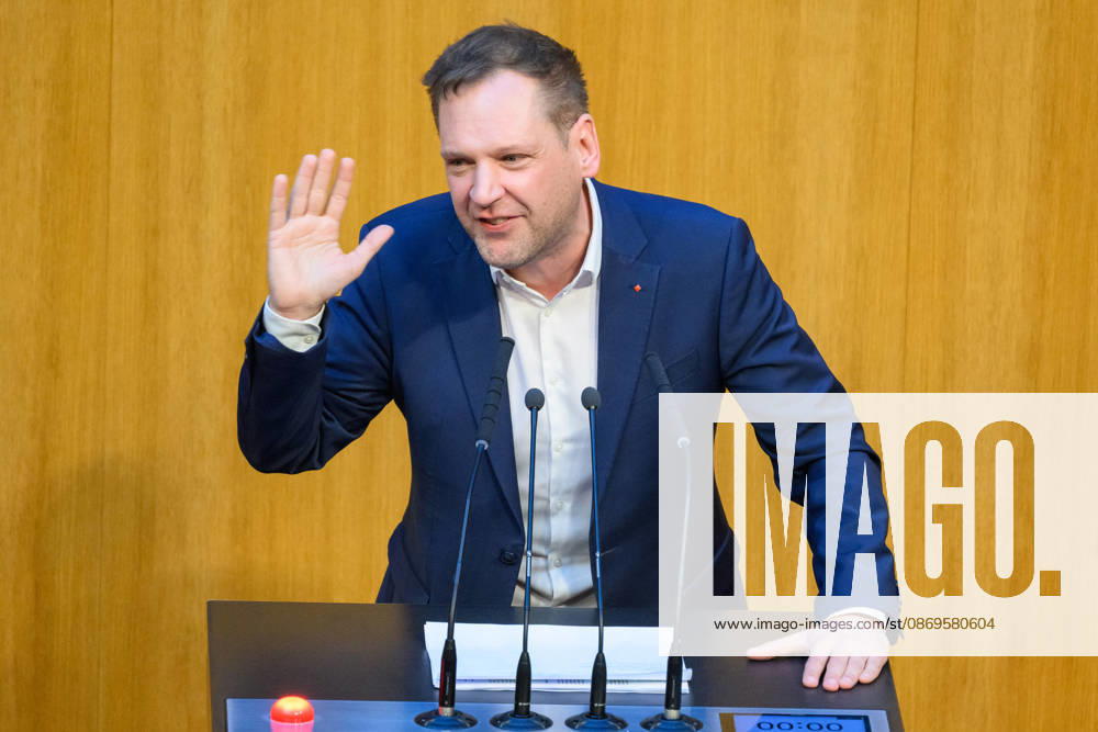 Â - Wien 15.10.2026 - 103. Sitzung des Nationalrates. Dringliche Anfrage der FPÖ verbunden mit Misstrauensantrag gegen die gesamte Regierung. PHOTO: geschäftsführender Vorsitzender der SPÖ Philip Kucher 103th sitting of the National Council. Nationalrat, Nationalratssitzung, Parlamentssitzung, Parlament, Plenum 103. Sitzung des Nationalrates