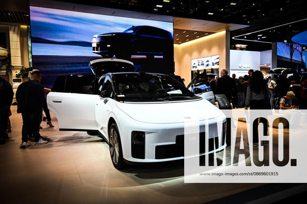 Paris Motor Show 2026 Li 6 automobile at the International Motor Show 2026 in Paris Porte de Versailles on October 15,2026. Photo by Tomas Stevens ABACAPRESS.COM Paris France