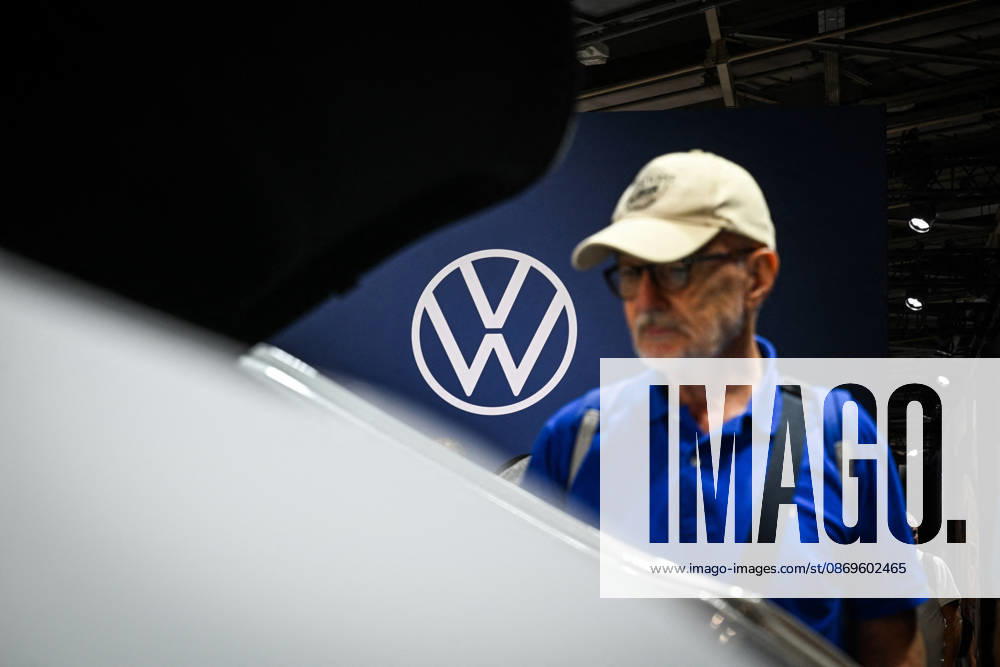 Paris Motor Show 2026 Volkswagen motor logo at the International Motor Show 2026 in Paris Porte de Versailles on October 15,2026. Photo by Tomas Stevens ABACAPRESS.COM Paris France