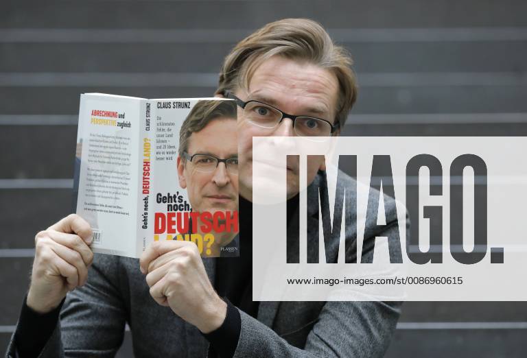Claus Strunz, Journalist, Moderator, TV-Produzent, Deutschland, Berlin, Buchpräsentation: Plassenbuch-Verlag , Geht s noch Deutschland? von Claus Strunz