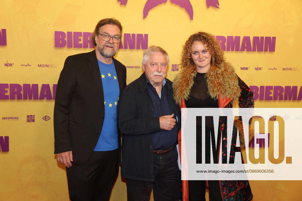Berlin Premiere des Dokumentarfilms BIERMANN in Berlin Berlin, 15.10.2026 Jens Meurer mit Tochter und Wolf Biermann bei der Berlin Premiere des Dokumentarfilms BIERMANN im Kino International in Berlin Berlin Deutschland