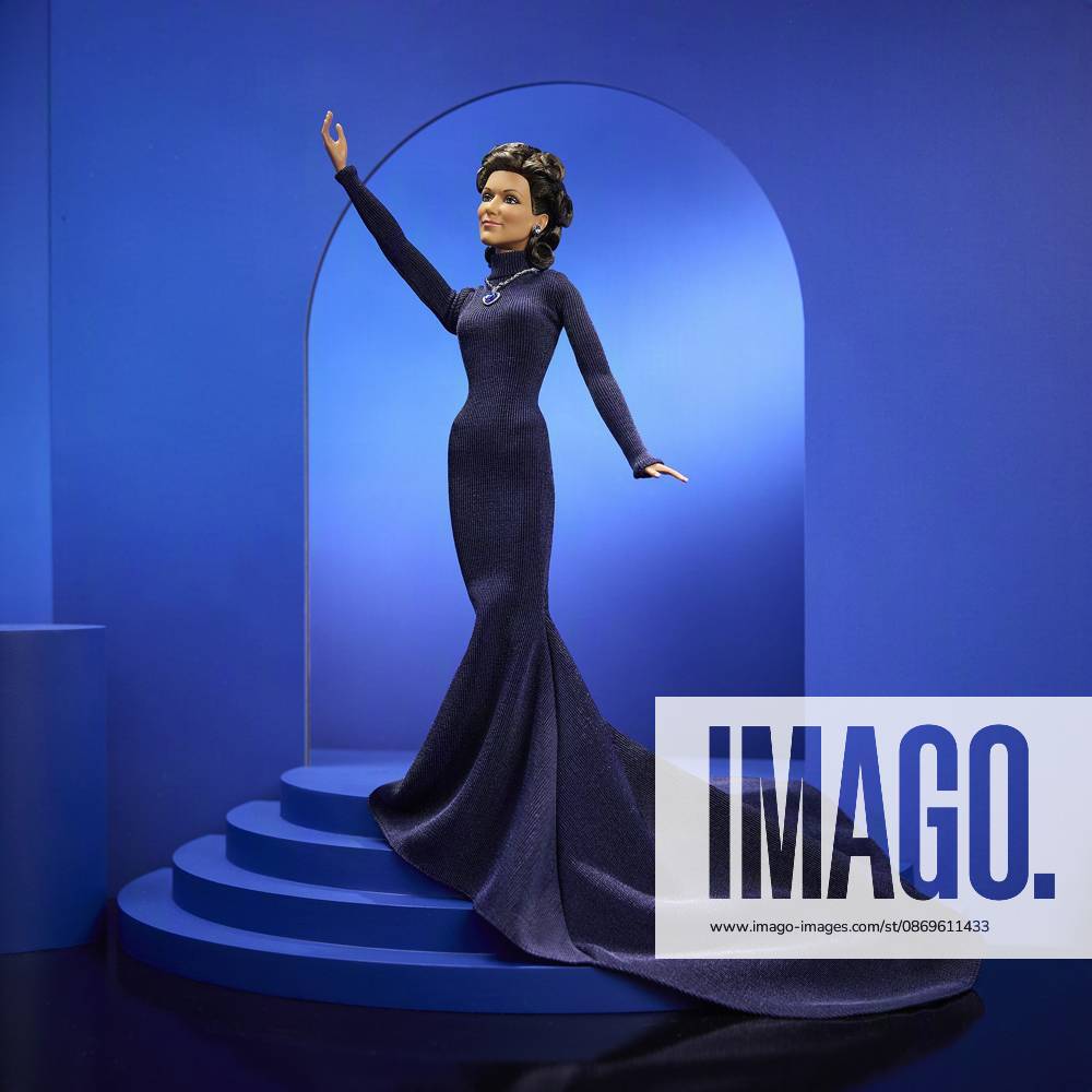 Céline Dion gets her own Barbie doll based on her 1998 Oscars look Céline Dion gets her own Barbie doll based on her 1998 Oscars look., , Toymaker Mattel has announced the legendary Canadian singer is being honored with a Barbie Signature doll., , Céline’s doll wears a long-sleeve navy-blue gown and a necklace inspired by the blue heart-shaped diamond necklace, capturing her look as My Heart Will Go On from movie blockbuster Titanic won Best Original Song at the 1998 Academy Awards., , Céline said: It is a true honor to join the Barbie legacy with a doll inspired by one of the most meaningful moments of my career., , I hope this doll inspires everyone to express themselves with confidence, follow their dreams and believe in the power of