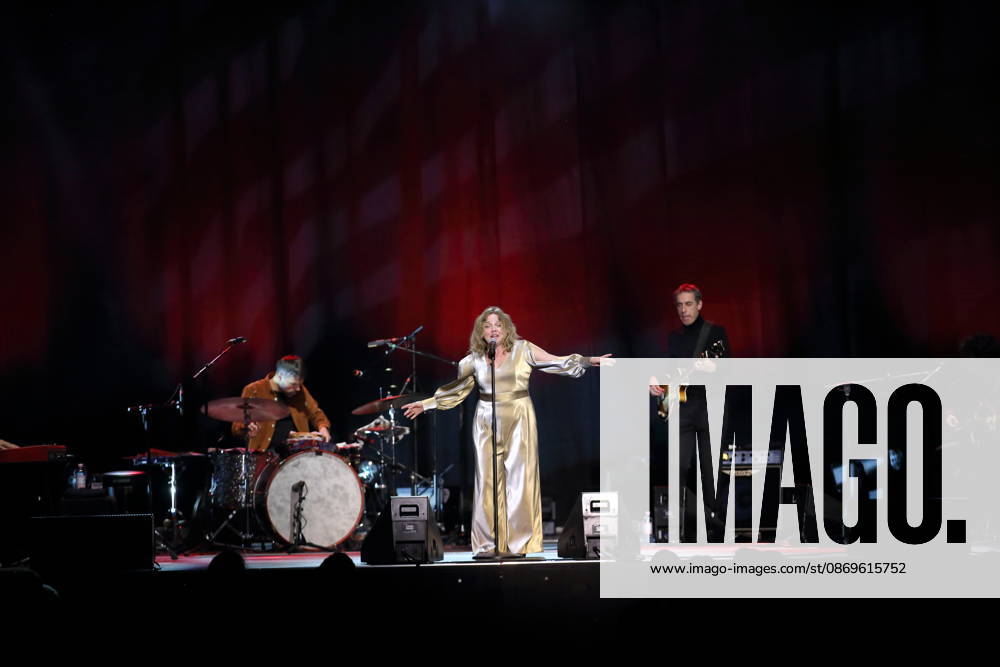 Annett Louisan bei einem Konzert im Tempodrom in Berlin, 15. Oktober 2026. Annett Louisan Konzert Berlin