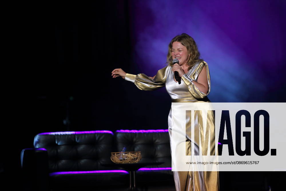 Annett Louisan bei einem Konzert im Tempodrom in Berlin, 15. Oktober 2026. Annett Louisan Konzert Berlin