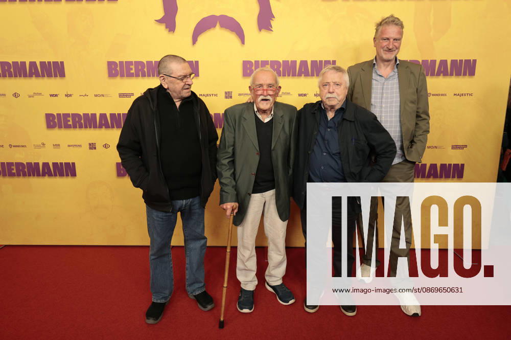 Ulrich Gumpert, Günter Sommer, Wolf Biermann und Michael Souvignier bei der Premiere des Dokumentarfilms Biermann im Kino International. Berlin