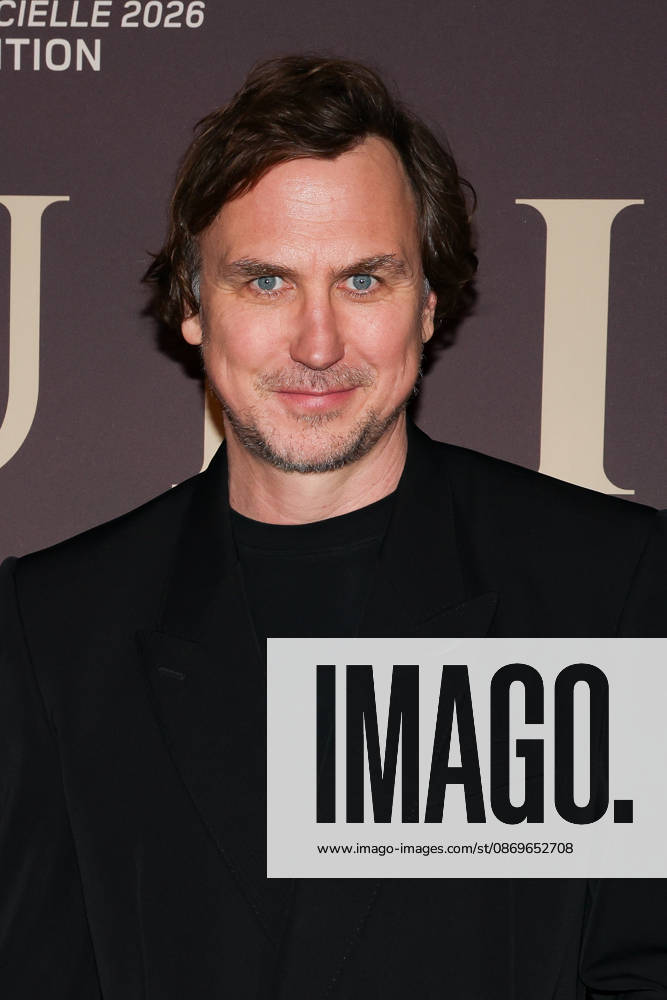 Lars Eidinger attends the Moulin Paris premiere on October 15, 2026, in Paris 460498, October 15, 2026, Paris, France
