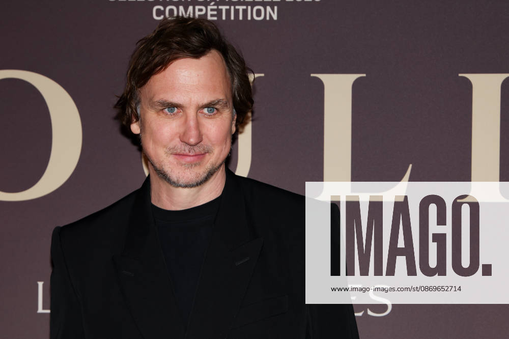 Lars Eidinger attends the Moulin Paris premiere on October 15, 2026, in Paris 460498, October 15, 2026, Paris, France