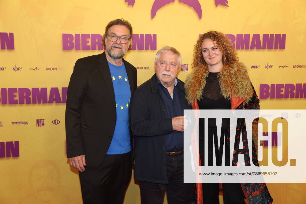 Jens Meurer, Wolf Biermann und Gast bei der Premiere des Dokumentarfilms Biermann im Kino International. Berlin