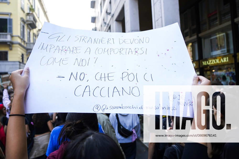 IPA89756927 - Milan, October 16, 2026: student march; Thousands of students demonstrate in support of education and against the cap on foreign students: