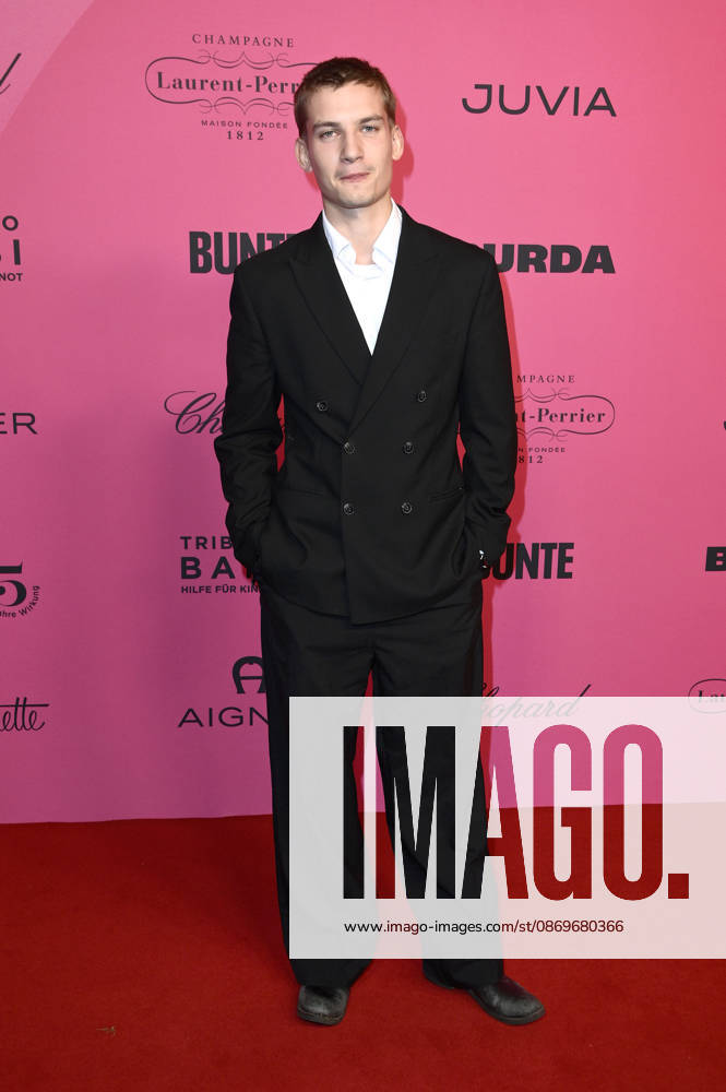 Luke Matt Röntgen beim Tribute to Bambi 2026 in der Fotografiska Berlin. Berlin