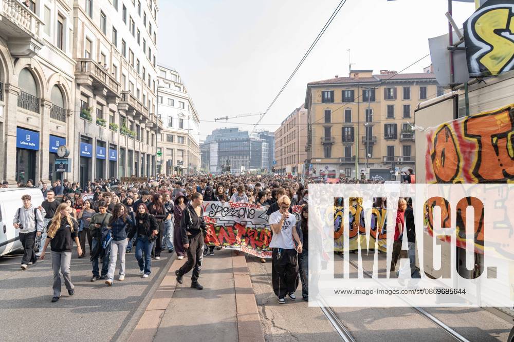 IPA89759928 - Milan, October 16, 26, Largo Cairoli, No One Is a Stranger Student Strike
