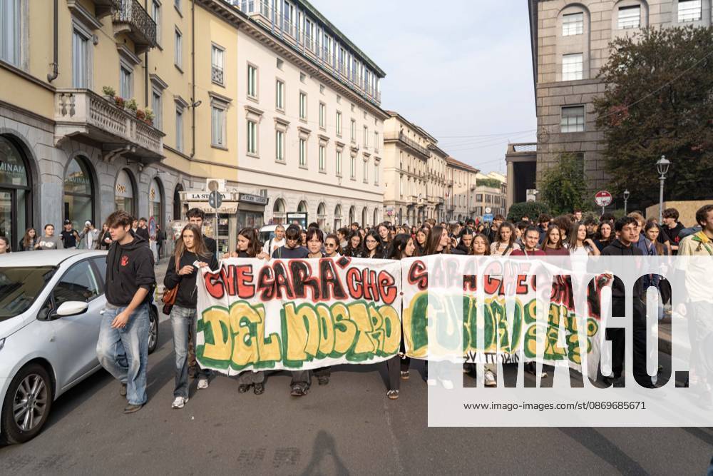 IPA89759903 - Milan, October 16, 26, Largo Cairoli, No One Is a Stranger Student Strike