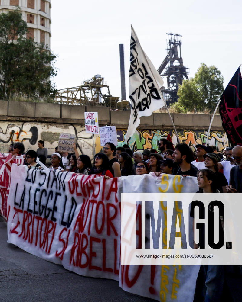Environmental Protest in Bagnoli, Naples NAPLES, ITALY OCTOBER 16, 2026: Environmental activists, students and unemployed people take to the streets in the Bagnoli district of Naples to protest against the municipal administrations handling of the environmental remediation of the former Italsider steelworks site. The demonstration focuses on the ongoing redevelopment works in the area, where facilities for the 38th Louis Vuitton Americas Cup, scheduled to take place in Naples in 2027, are being built. Protesters raise concerns about environmental protection, the remediation process and the impact of the project on the local community. ABP10829