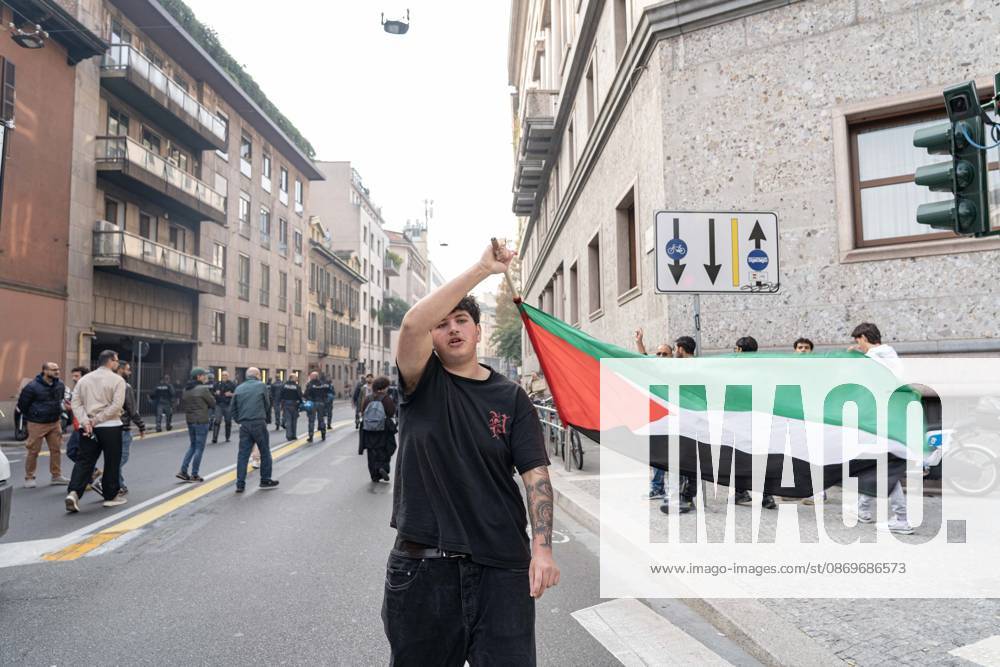 IPA89759919 - Milan, October 16, 26, Largo Cairoli, No One Is a Stranger Student Strike