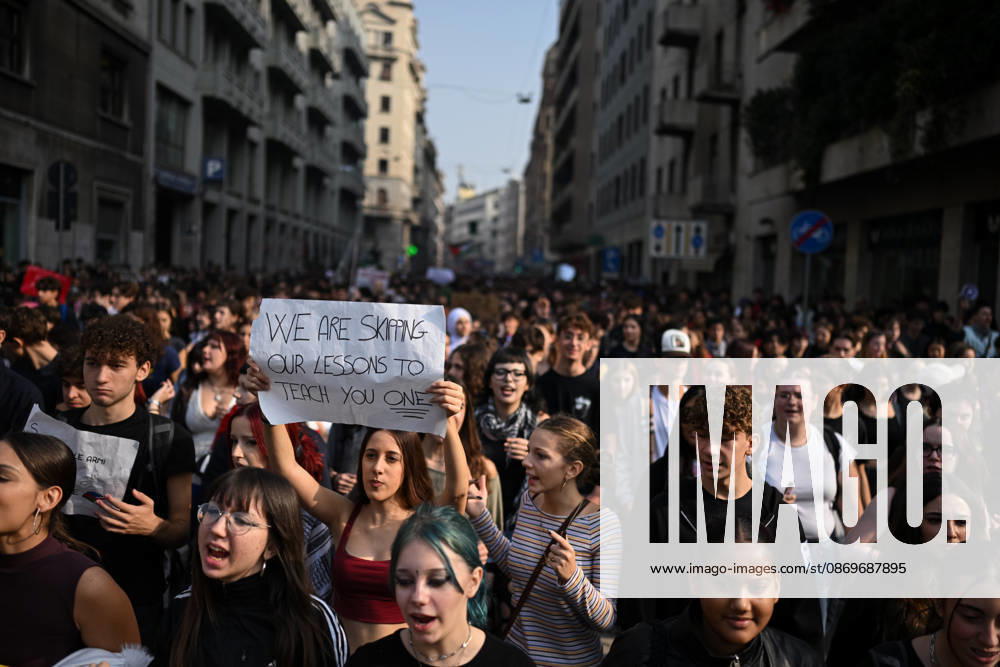 Nationwide school strike in Milan MILAN, ITALY - OCTOBER 16: Students hold placards during a nationwide school strike in Milan, Italy, on October 16, 2026. Protesters oppose the government s education policies and measures they consider discriminatory towards students of foreign origin, also highlighting demands for higher wages and an end to precarious employment in schools. Piero Cruciatti Anadolu Milan Italy. Editorial use only. Please get in touch for any other usage.