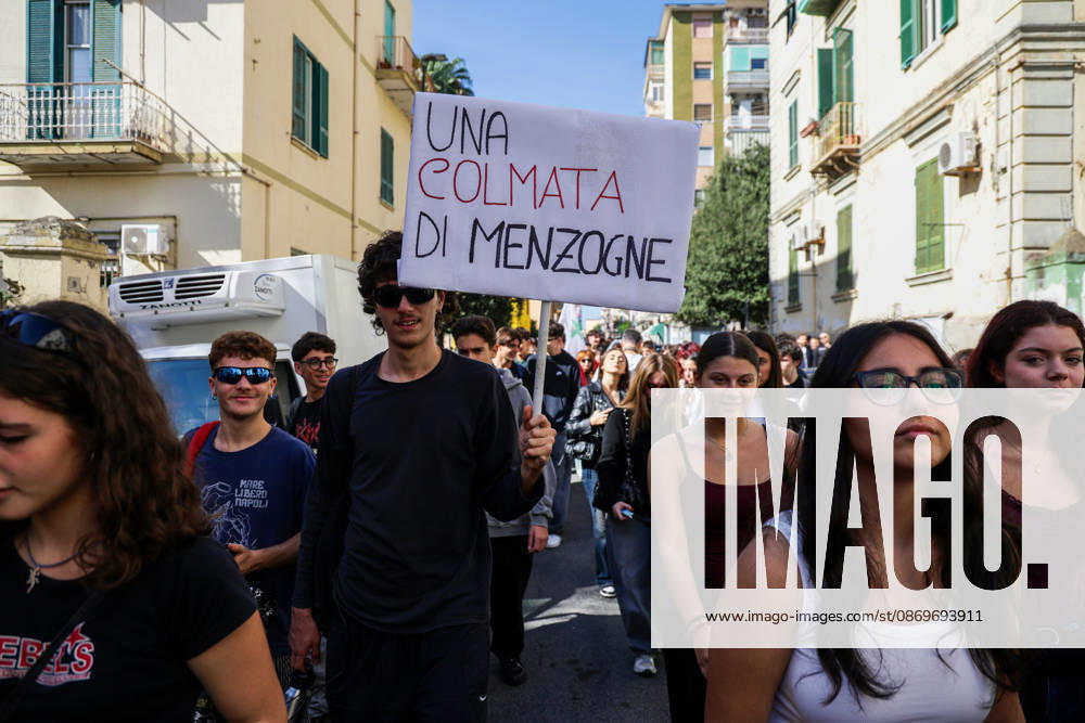 News - Environmental Protest in Bagnoli, Naples NAPLES, ITALY OCTOBER 16, 2026: Environmental activists, students and unemployed people take to the streets in the Bagnoli district of Naples to protest against the municipal administration s handling of the environmental remediation of the former Italsider steelworks site. The demonstration focuses on the ongoing redevelopment works in the area, where facilities for the 38th Louis Vuitton America s Cup, scheduled to take place in Naples in 2027, are being built. Protesters raise concerns about environmental protection, the remediation process and the impact of the project on the local community. Napoli Bagnoli Italy
