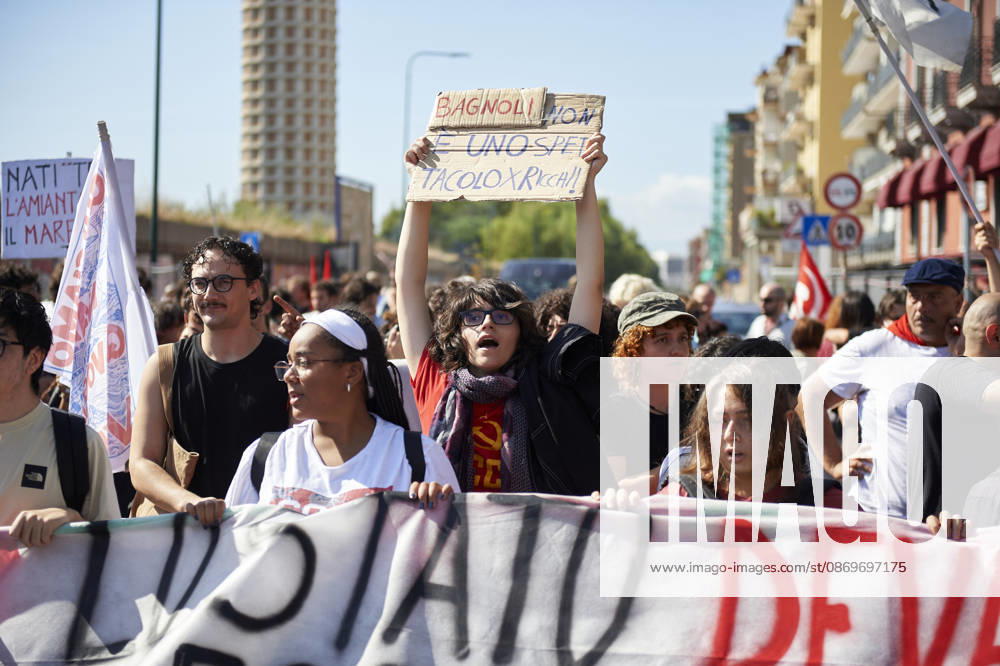 March for a climate strike in Naples NAPLES, ITALY - OCTOBER 16: People march for a climate strike to protest against governmental inaction towards global warming and climate change, part of demonstrations being held worldwide in a movement dubbed Fridays for Future inspired by the Swedish climate activist Greta Thunberg and to call for the regeneration of the Bagnoli neighbourhood, which will host the America’s Cup next year in Naples, on October 16, 2026. Eliano Imperato Anadolu Naples Italy. Editorial use only. Please get in touch for any other usage.