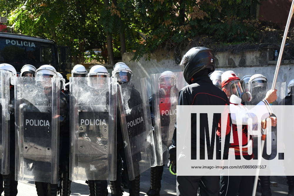 Demonstrations organized by students demanding improvements to their educational conditions continue in Albania TIRANA, ALBANIA - OCTOBER 16: Police take security measures as students gather during demonstrations outside government offices and the Ministry of Education in Tirana, Albania on October 16, 2026. University students, joined by high school youth and civic groups, continue their protests demanding lower tuition fees, improved university infrastructure, living subsidies, and quality public education reforms. Olsi Shehu Anadolu Tirana Albania. Editorial use only. Please get in touch for any other usage.