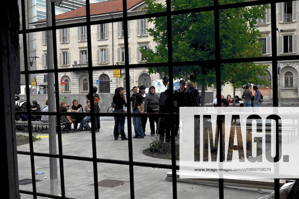 IPA89766357 - Milan, October 16, 2026: Student protest, occupation of the former morgue