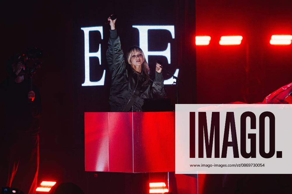 Belgian singer Angele pictured during the Angele Instinct Release Party , a surprise party organized by the Brussels singer to celebrate the release of her album Instinct at the Grote Markt Grand Place, in Brussels, Friday 16 October 2026. EMILExWINDAL 190025720