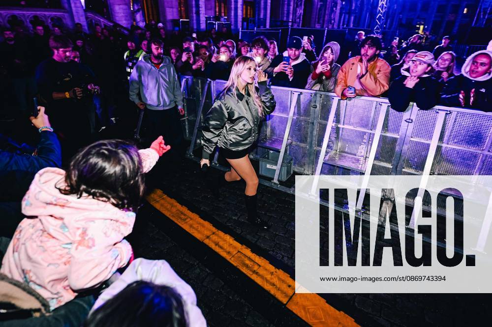 Belgian singer Angele pictured during the Angele Instinct Release Party , a surprise party organized by the Brussels singer to celebrate the release of her album Instinct at the Grote Markt Grand Place, in Brussels, Friday 16 October 2026. EMILExWINDAL 190036453