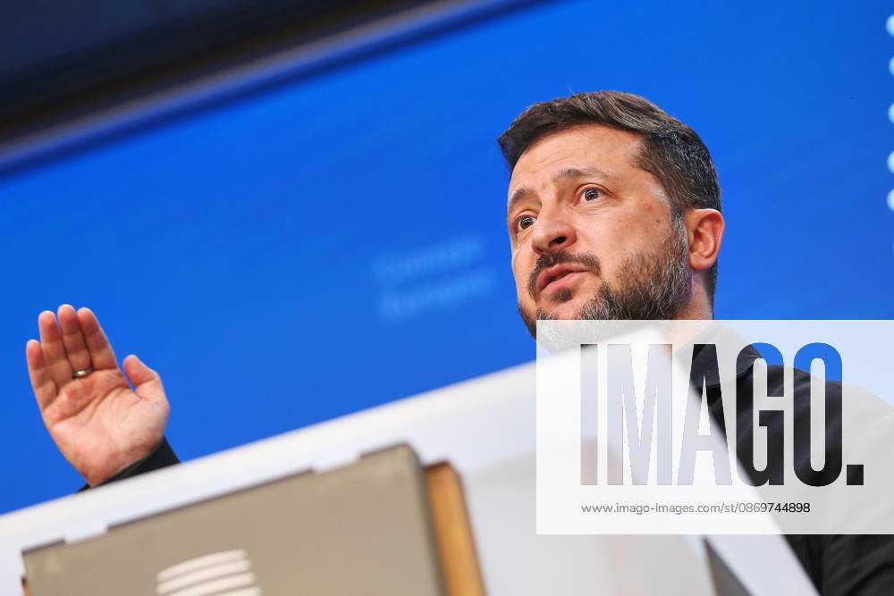 Brüssel, Belgien, 16.10.2026: Europa-Gebäude: EU-Gipfel: Wolodymyr Selenskyj gibt eine Pressekonferenz