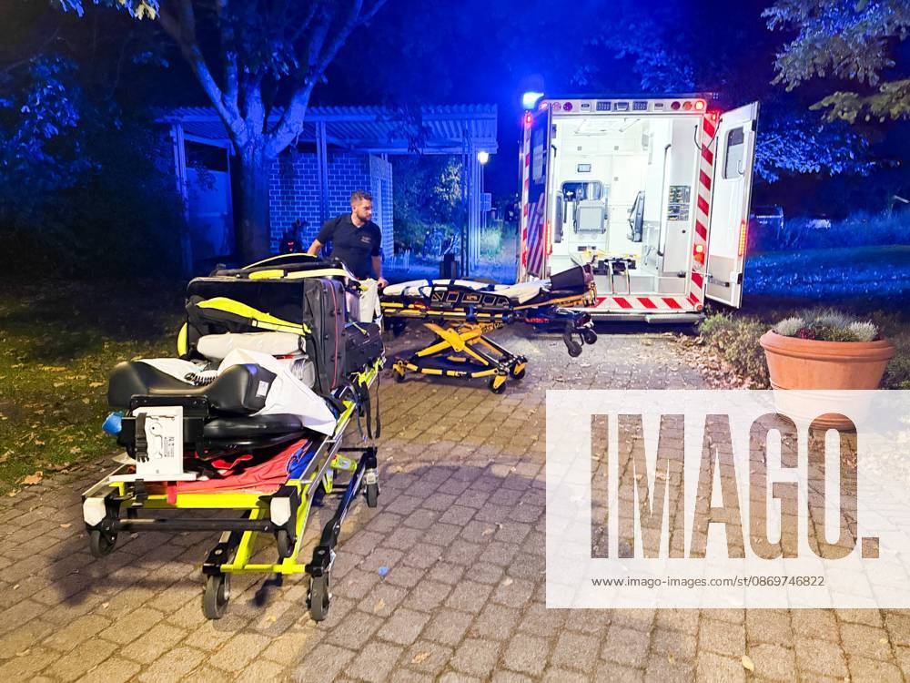 Olfen: Eine Frau tot, zwei weitere schwer verletzt – Tatverdächtiger in Gewahrsam 7aIMG: 0577215 2 Retthungshubschrauber, Feuerwehr Olfen, 3 RTW, Notfallseelsorge und Polizei - Mehrere Verletzte vermutlich eine Tote Person in Altenheim - St. Vitus Stift OlfenNordrhein-Westfalen, Olfen, Deutschland
