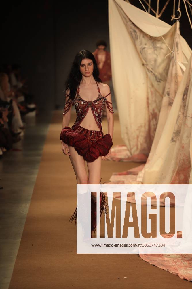 Hisha s fashion show at SPFW. Sao Paulo (SP), 10 16 2026 - Fashion SPFW - Hisha fashion show during Sao Paulo Fashion Week N61 at Pacubra in Ibirapuera, Sao Paulo.(Foto: Fabricio Bomjardim Thenews2 imago images) Hisha s fashion show at SPFW.