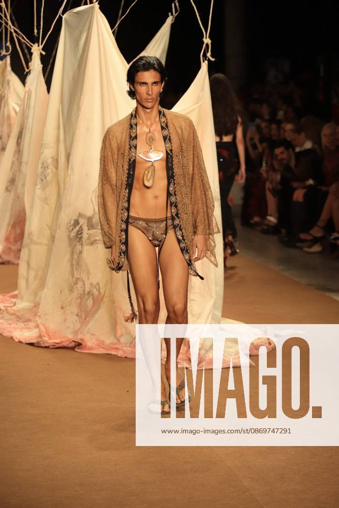 Hisha s fashion show at SPFW. Sao Paulo (SP), 10 16 2026 - Fashion SPFW - Hisha fashion show during Sao Paulo Fashion Week N61 at Pacubra in Ibirapuera, Sao Paulo.(Foto: Fabricio Bomjardim Thenews2 imago images) Hisha s fashion show at SPFW.