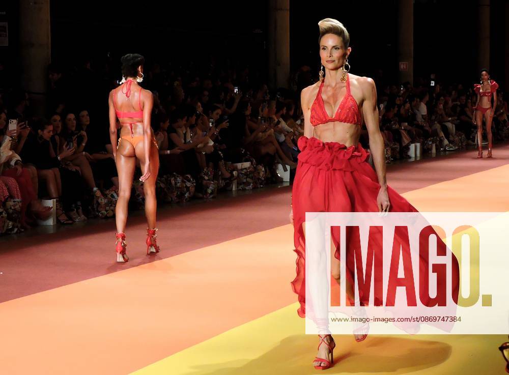 Movement during SPFW Sao Paulo (SP), 10 16 2026 - Fashion SPFW N61 Backstage - Activity on the fourth day of Sao Paulo Fashion Week at Pacubra in Ibirapuera, Sao Paulo, this Friday, October 16, 2026.(Foto: Leandro Chemalle Thenews2 imago images) movement during SPFW