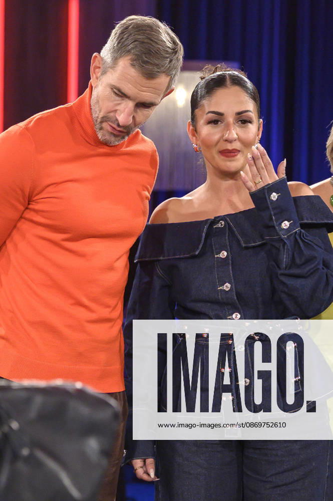 Micky Beisenherz und Tülin Sezgin bei der Aufzeichnung der WDR-Talkshow Kölner Treff im WDR Studio BS 3. Köln