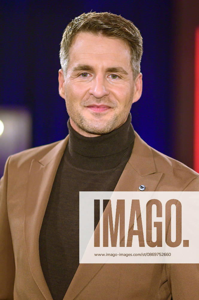 Alexander Klaws bei der Aufzeichnung der WDR-Talkshow Kölner Treff im WDR Studio BS 3. Köln