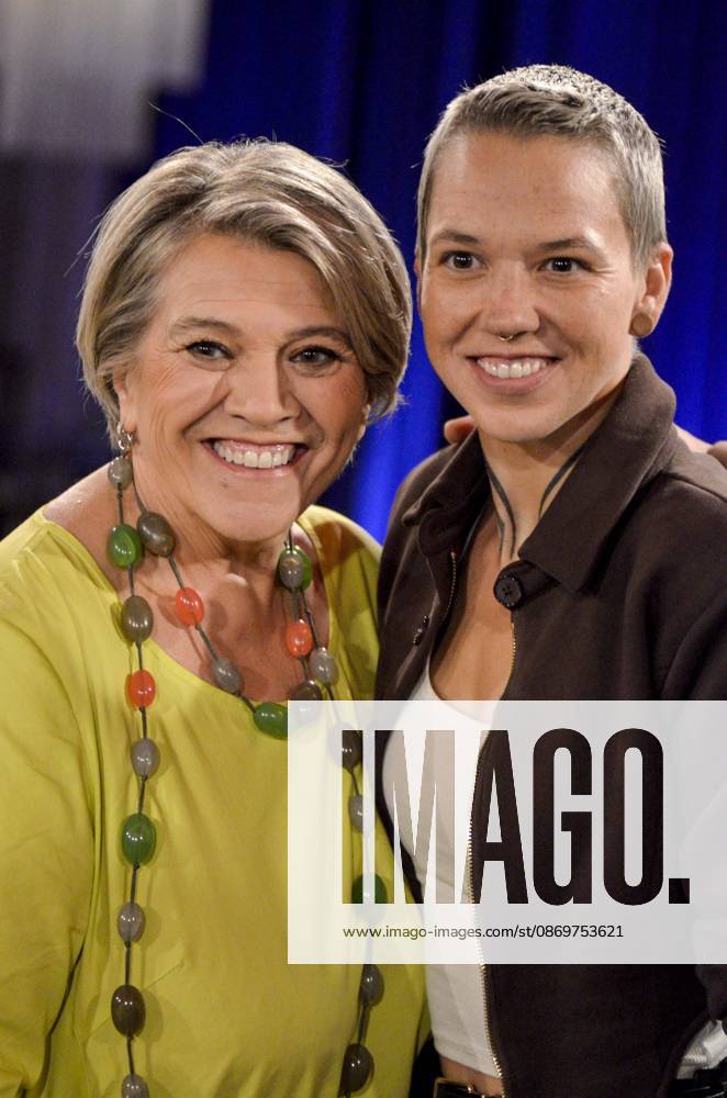 ABB KOELNERTREFF- Lea Linster und Stefanie Heinzmann, zu Gast in der WDR Talkshow Koelner Treff aus dem Studio Boecklemuend am 16.10.2026 in Koeln Hamburg Deutschland